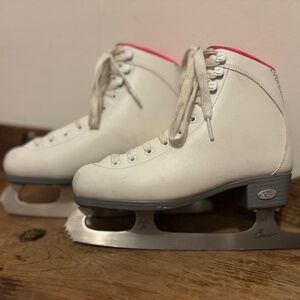 Reidell Figure Skates Size 3